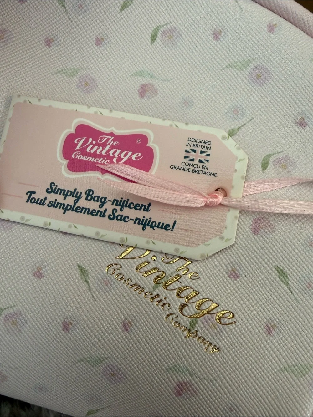 🔥 2/20: The vintage cosmetic company Pink Floral Cosmetic Bag